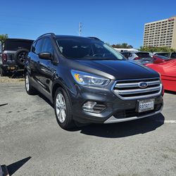 2018 Ford escape SEL
70k Mile New Tires , Transmission And Engine Just Serviced.