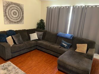 Sectional couch