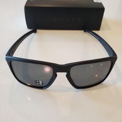 OAKLEY Sliver XL Matte Black Polarized Brand New