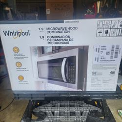 Whirlpool 1.9 Microwave New In Box
