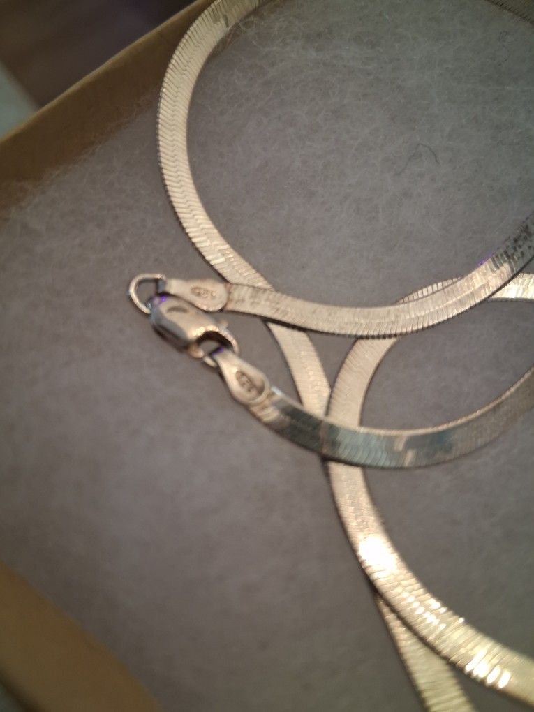 Brand new 925 Sterling Silver Chain