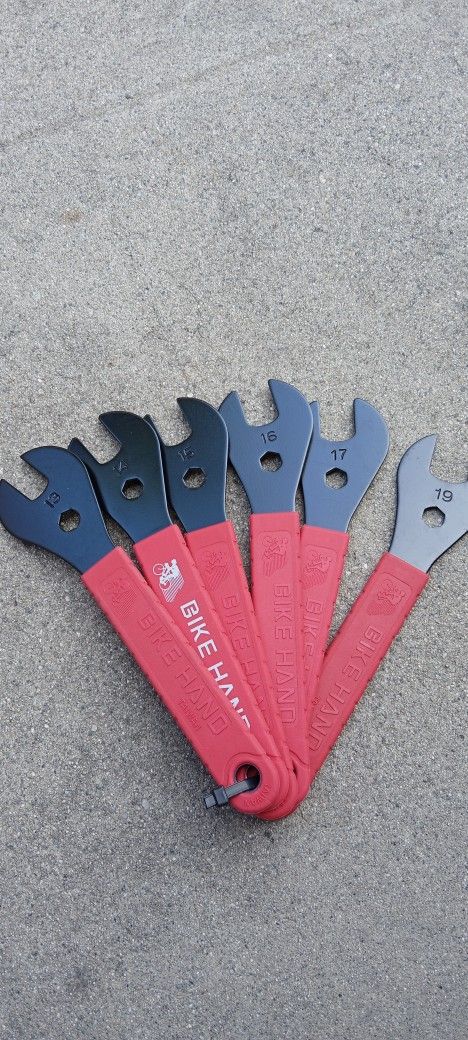 Bicycle Wheel Hub Tools