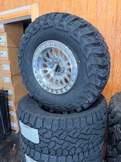 17s KMC wheels tires new 6lug Chevy trucks