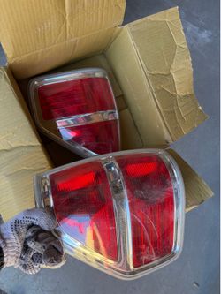 Ford F-150 Tail Lamp Assembly
