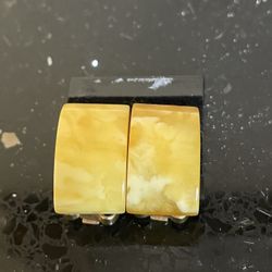 Amber Clips