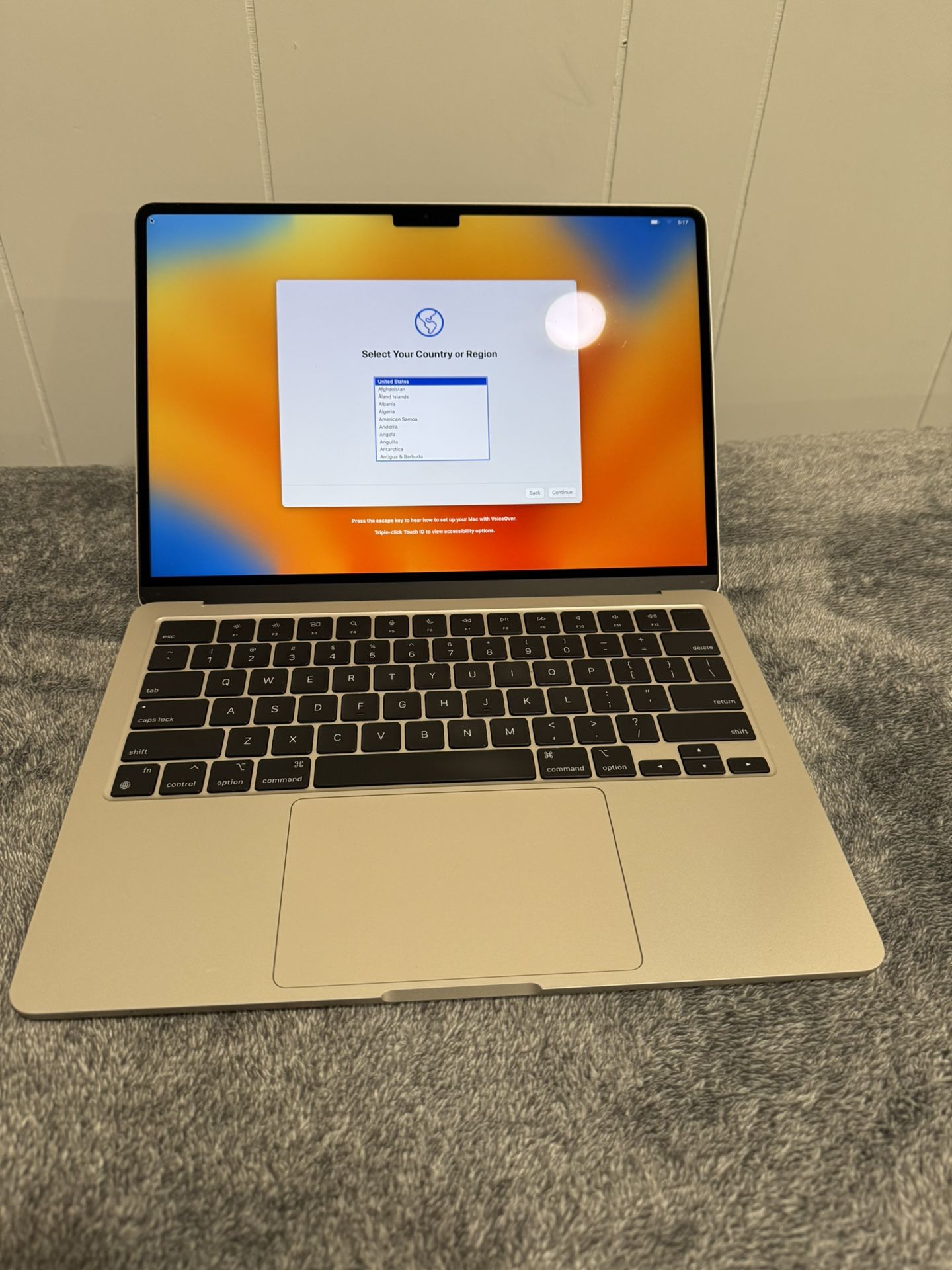 2022 Macbook Air M2 13in