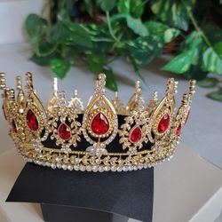 Crown,