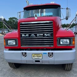2002 Mack CH613