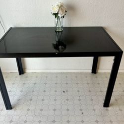 Black Dinning Table With 4 Chairs