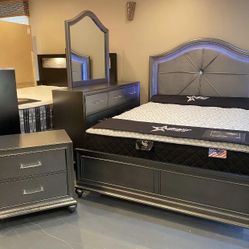 New King Bedroom Set