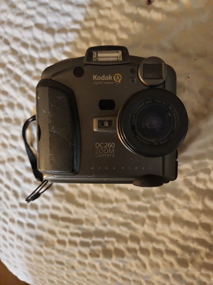 Kodak DC260 Zoom Camera
