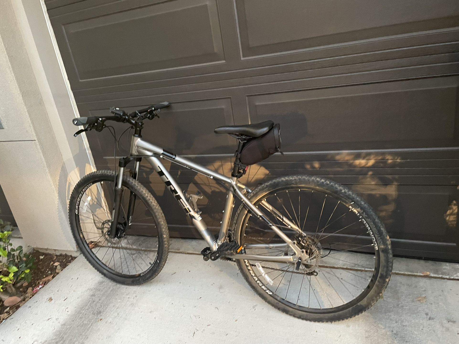 silver trek marlin 5