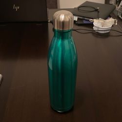 BRAND NEW SWELL 25 Oz STAINLESS BOTTLE