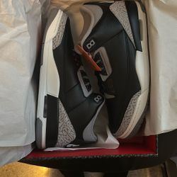 Air Jordan Black Cement 3’s Size 11