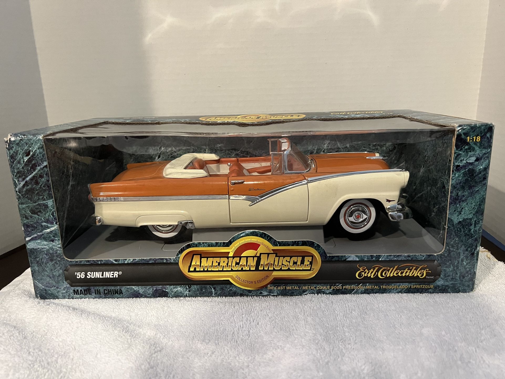ERTL Collectibles American Muscle ‘56 Sunliner 1:18 Diecast Metal