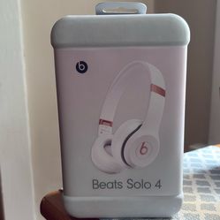 Cloud Pink Beats Solo 4!!!