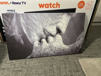 Couple Kissing Canvas Art