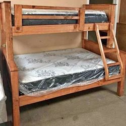 Twin full bunkbed (( complete