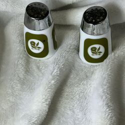 Vintage Salt & Pepper Shakers Drip Cut Starline Green Morning Dispensers Inc Model 902