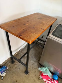 Counter Height Bar Table