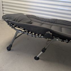 D.A.M. Luxury Carp Bed Chair – Ultimate Outdoor Comfort