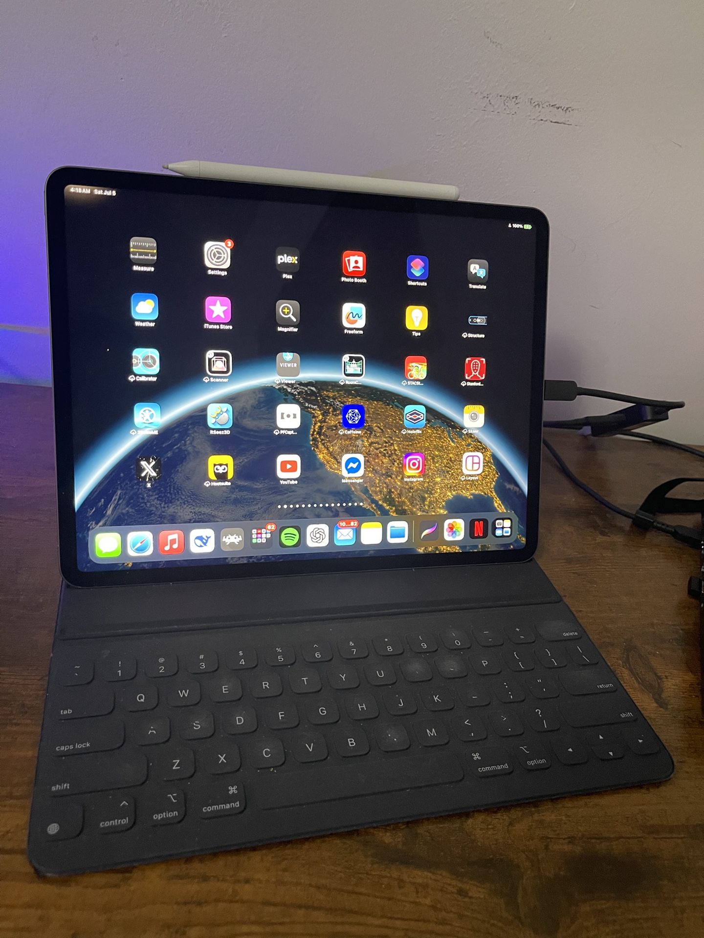 IPad Pro 12.9 Inch Screen 2019 Edition. 256 GB W/ Touch KeyBoard, Apple Pencil, & Structure Sensor Mark II 3D Scanner $900