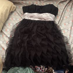 Size M: Short Black Frilly Dress ($1)