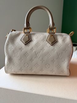 LOUIS VUITTON P9