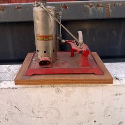 vintage Weeden vertical toy steam engine. 