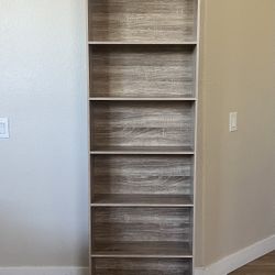 7’ Bookshelf (comes apart)
