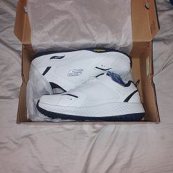 Brand New Skechers Arch Fit with Goodyear Outsole - Men's Size 12