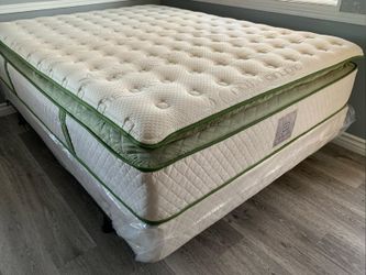 Queen Organic Elite Superior Hybrid Cool Gel Memory Foam Pillow Top 14inch Mattress
