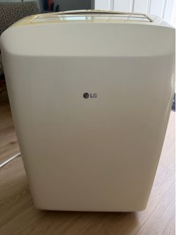 LG Portable Air Conditioner LP0817WSR 8000 BTU Works Great