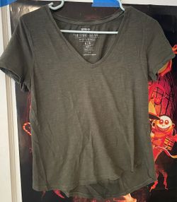 Cotton On Basic V-neck Shirt