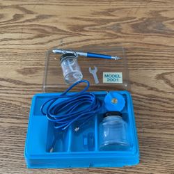 BADGFR Airbrush Model 200-1  , New.