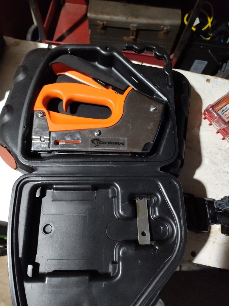 Staple Gun