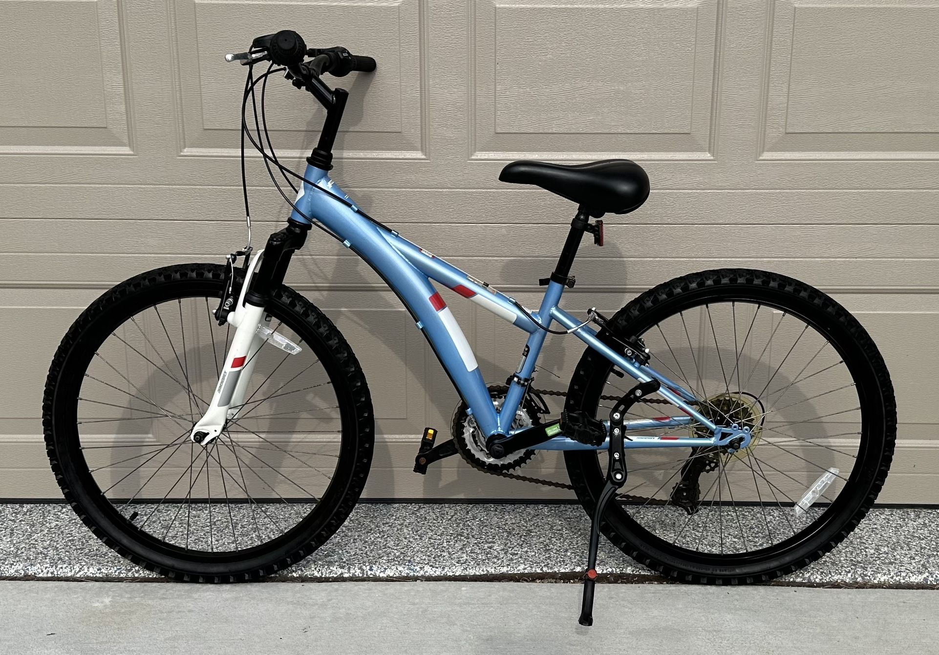 Diamondback Tess - 21 Speed Mountain Bike -like New