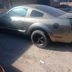 2005 Ford Mustang