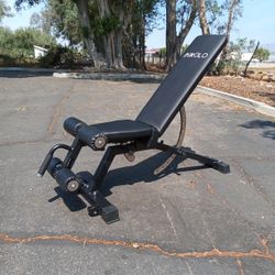 Weight Bench 
