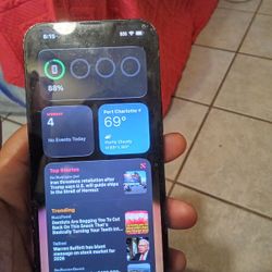 iPhone 16e