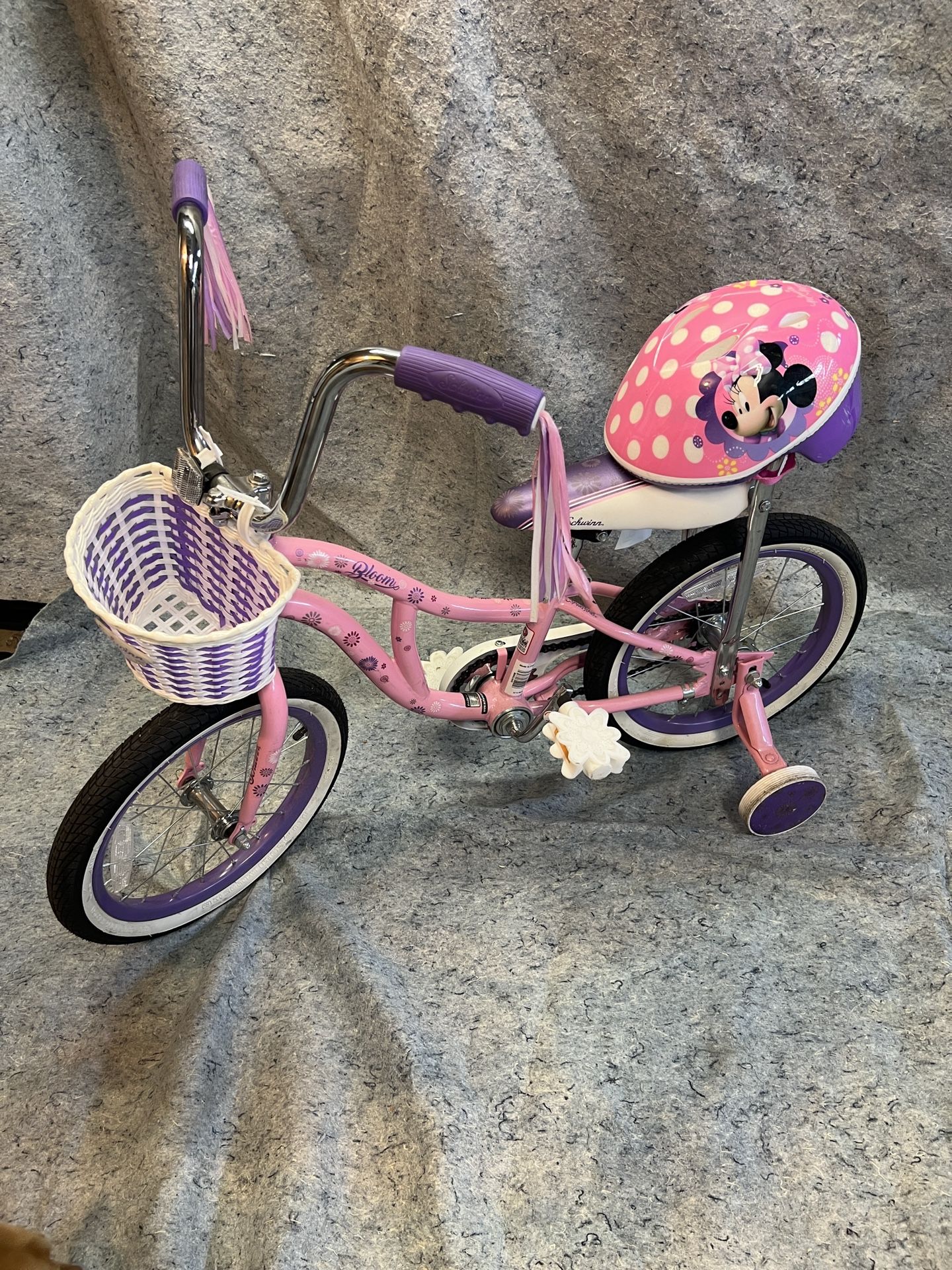 Schwinn Girls 16” Bike Bloom Pink /White 