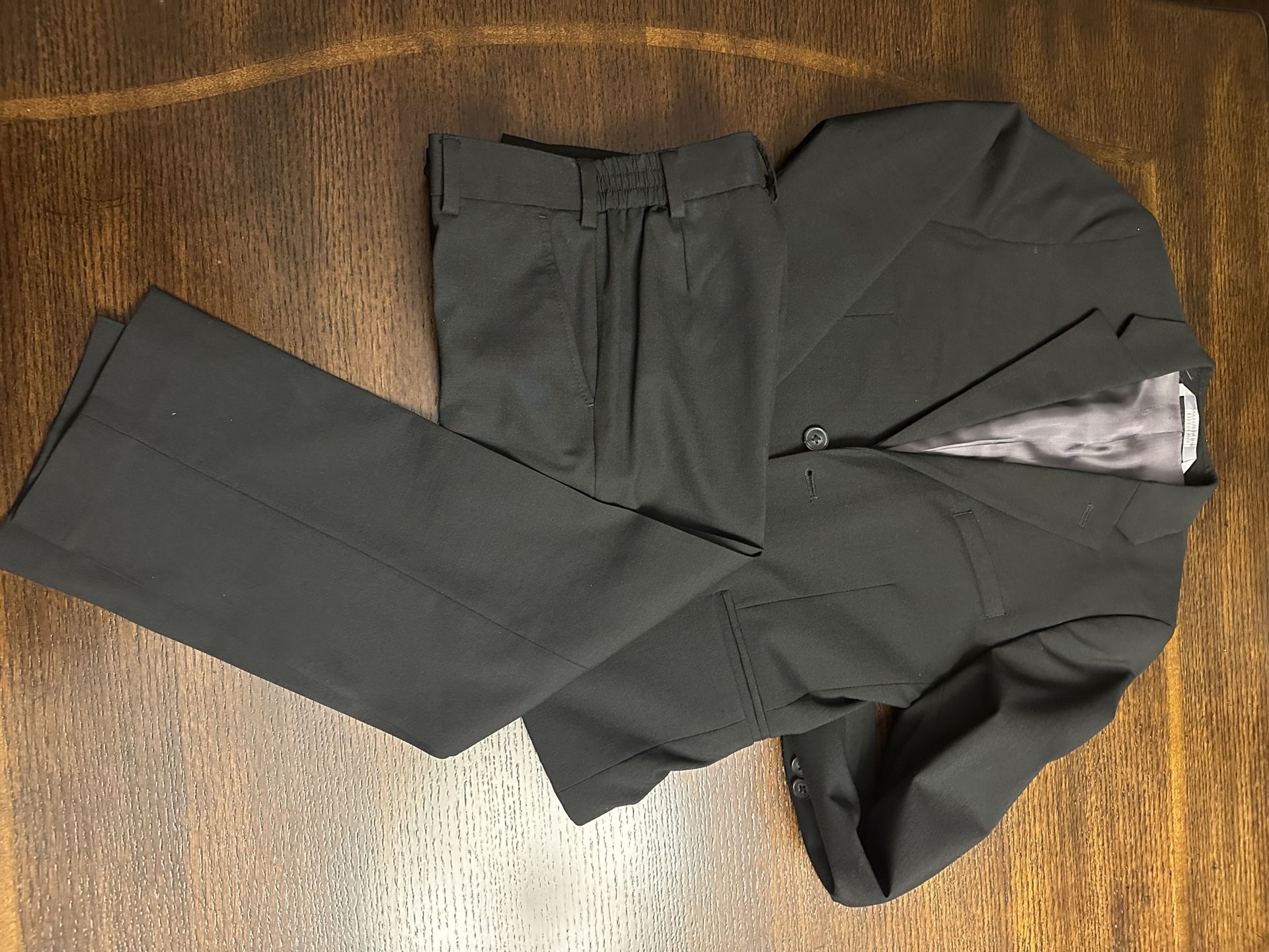 Boys Nordstrom Suit Size 5 for Sale in Austin, TX OfferUp