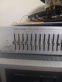 Realistic Twelve Bamd Stereo frequency equilizer