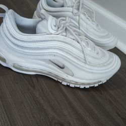 White Nikes Shoes Size 9 