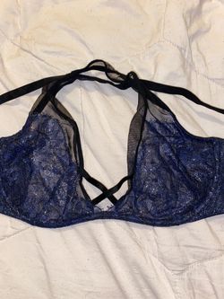 Victoria’s Secret Navy Blue Lace Bralette (size 36D)