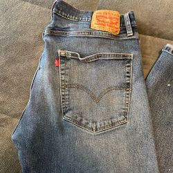 Levi Strauss Workwear Fit  Zipper W 36/ L 34 Jeans Have Wallet Wear In Pocket And White Paint On Left Pant Leg Porch Pickup
