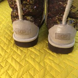 Ugg’s Sequin Sz 8