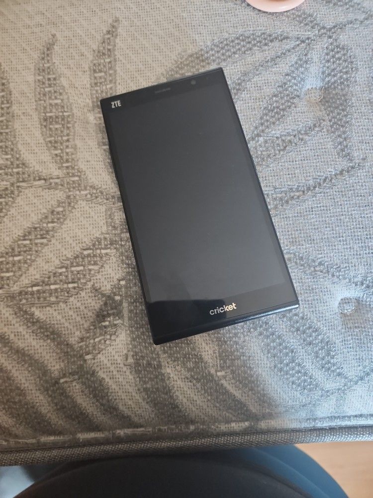 30.00 Criket Phone Zte