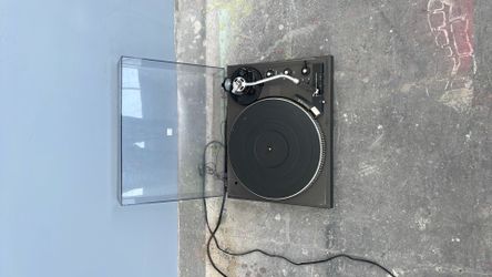 Technics direct drive automatic turntable SL-1900