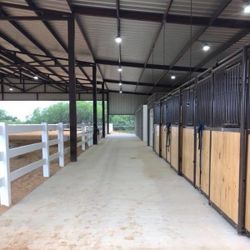 caballerizas de metal